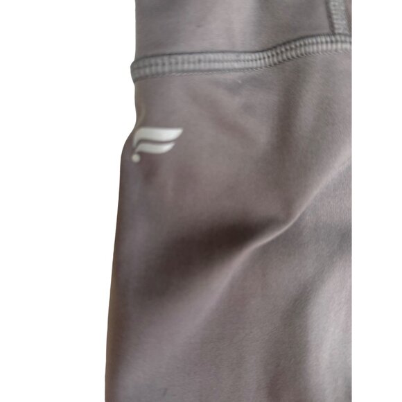 Fabletics Small Silver Grey Leggings/Capris  Stretchy Performance Wear - Picture 4 of 11